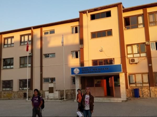 Nahit Menteşe Ortaokulu Fotoğrafı